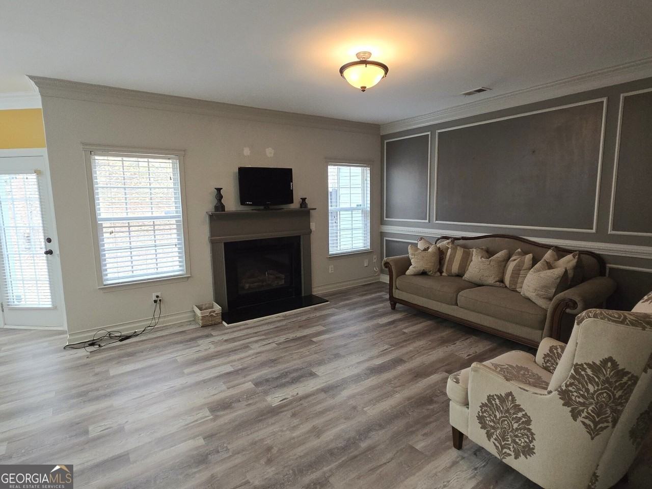 2900 Suttles Dr Sw - Photo 6 of 23