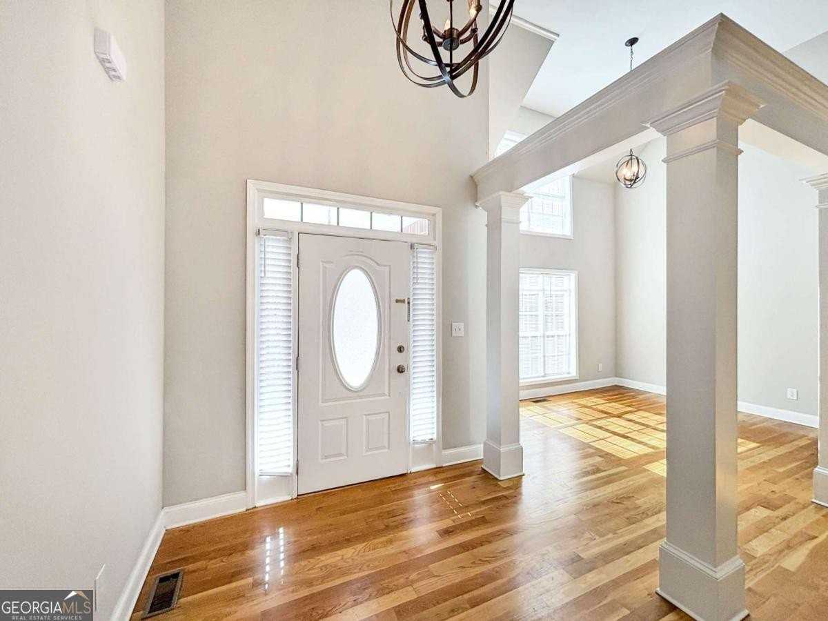 239 Gallery Ct - Photo 6 of 50