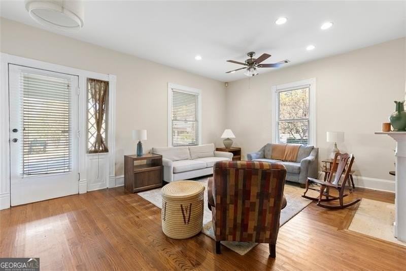 1092 Oak Street Southwest - Photo 6 of 24