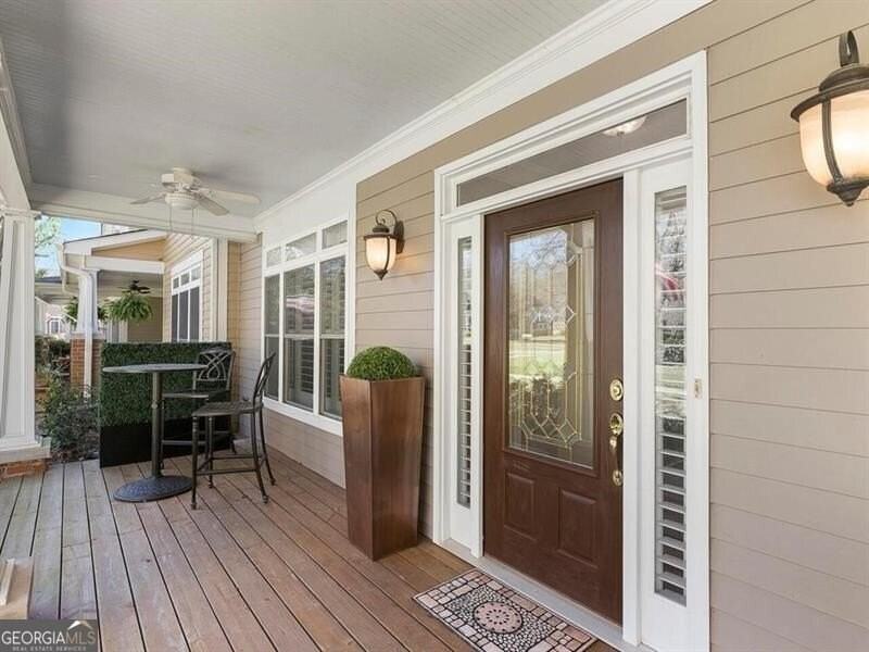 820 Freedom Ln - Photo 3 of 30