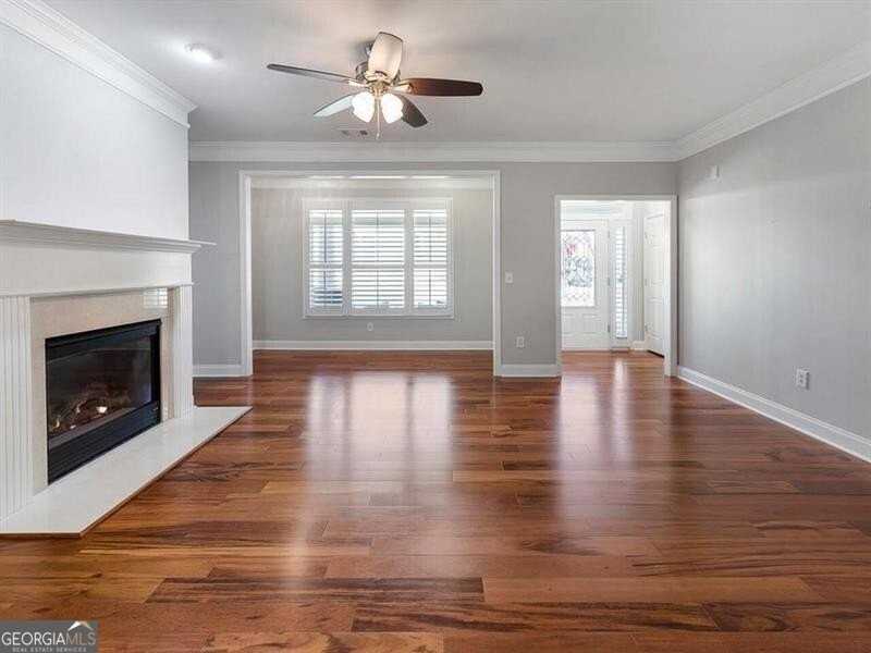 820 Freedom Ln - Photo 7 of 30