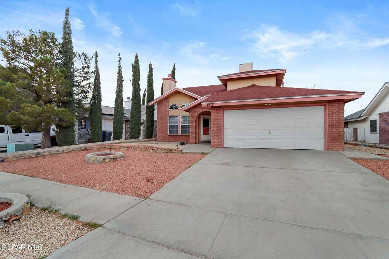 11815 Stone Castle Dr - Photo 3 of 37