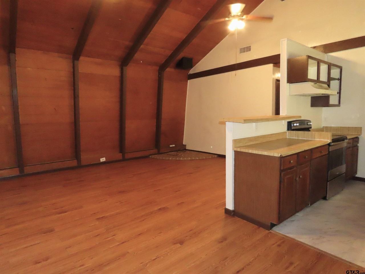 15321 Cedar Bay Dr - Photo 6 of 25