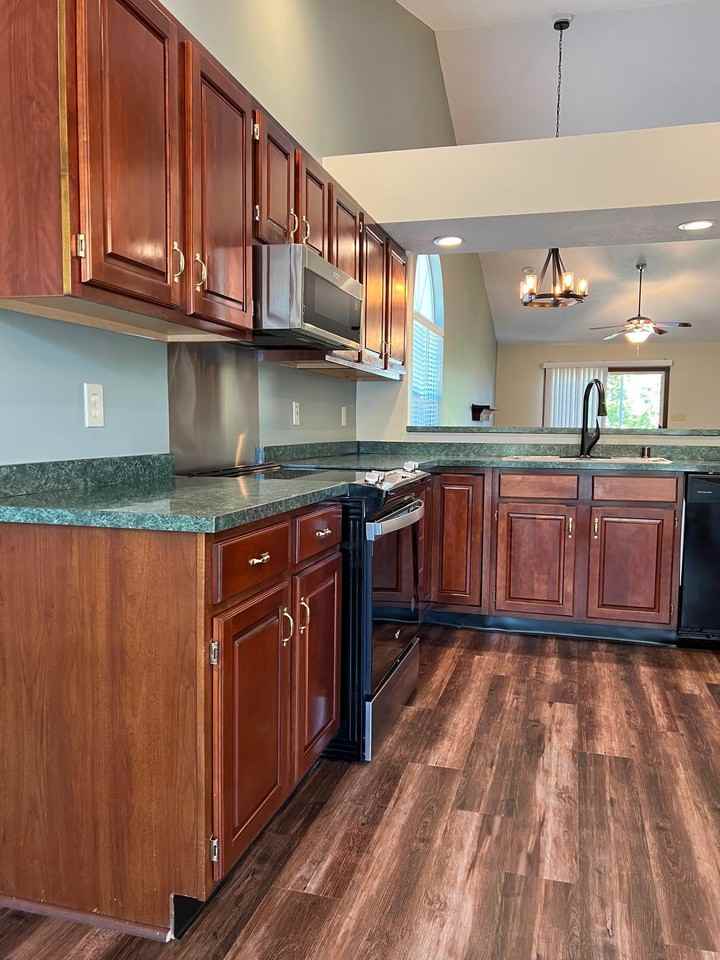 3573 Forest Spring Ct - Photo 7 of 16