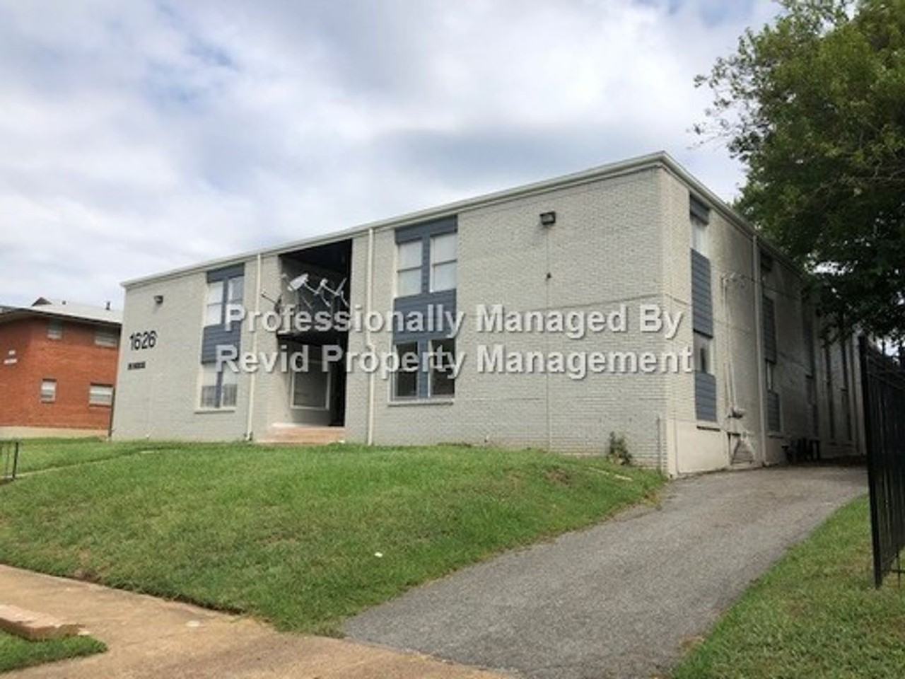 1626 Monroe Ave. - Photo 5 of 27