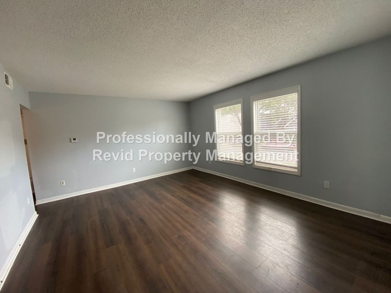 1626 Monroe Ave. - Photo 6 of 27