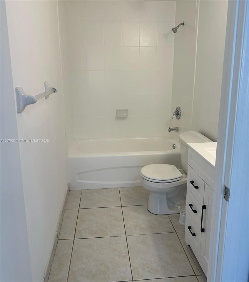 7210 Nw 114th Ave #10715 - Photo 5 of 27