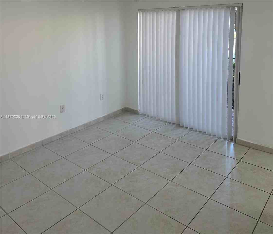 7210 Nw 114th Ave #10715 - Photo 7 of 27