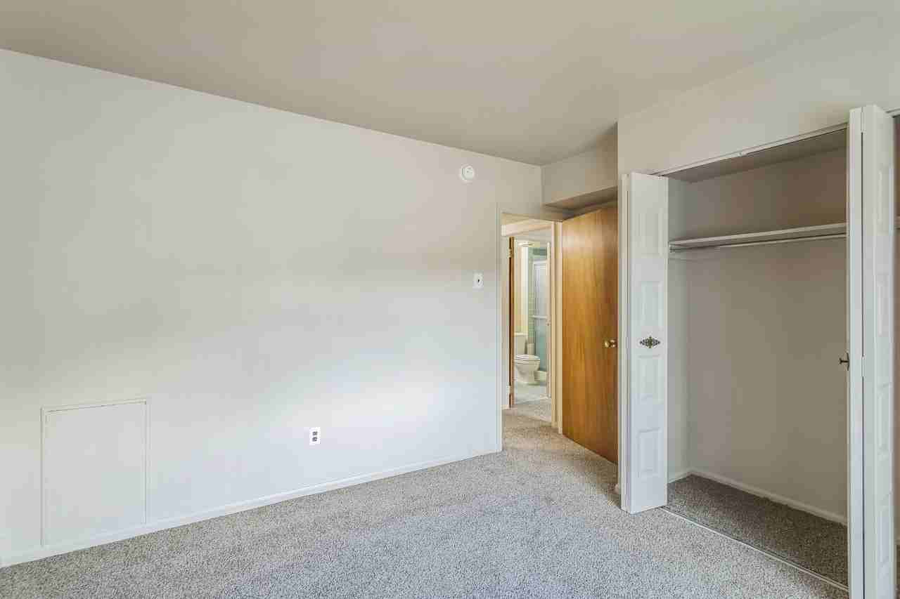 275 Glen Riddle Road - Photo 4 of 25