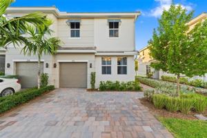 featured image of 210 SW 170th Ave #210