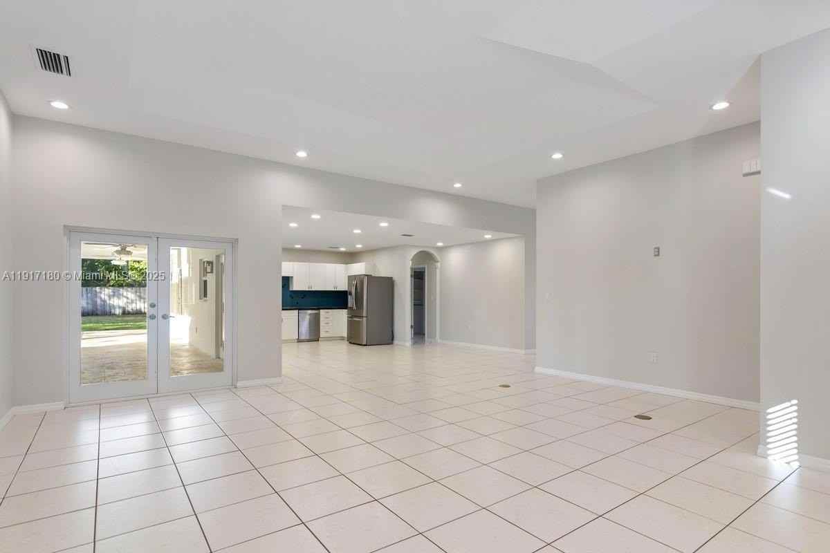 8365 Sw 131st St - Photo 3 of 16