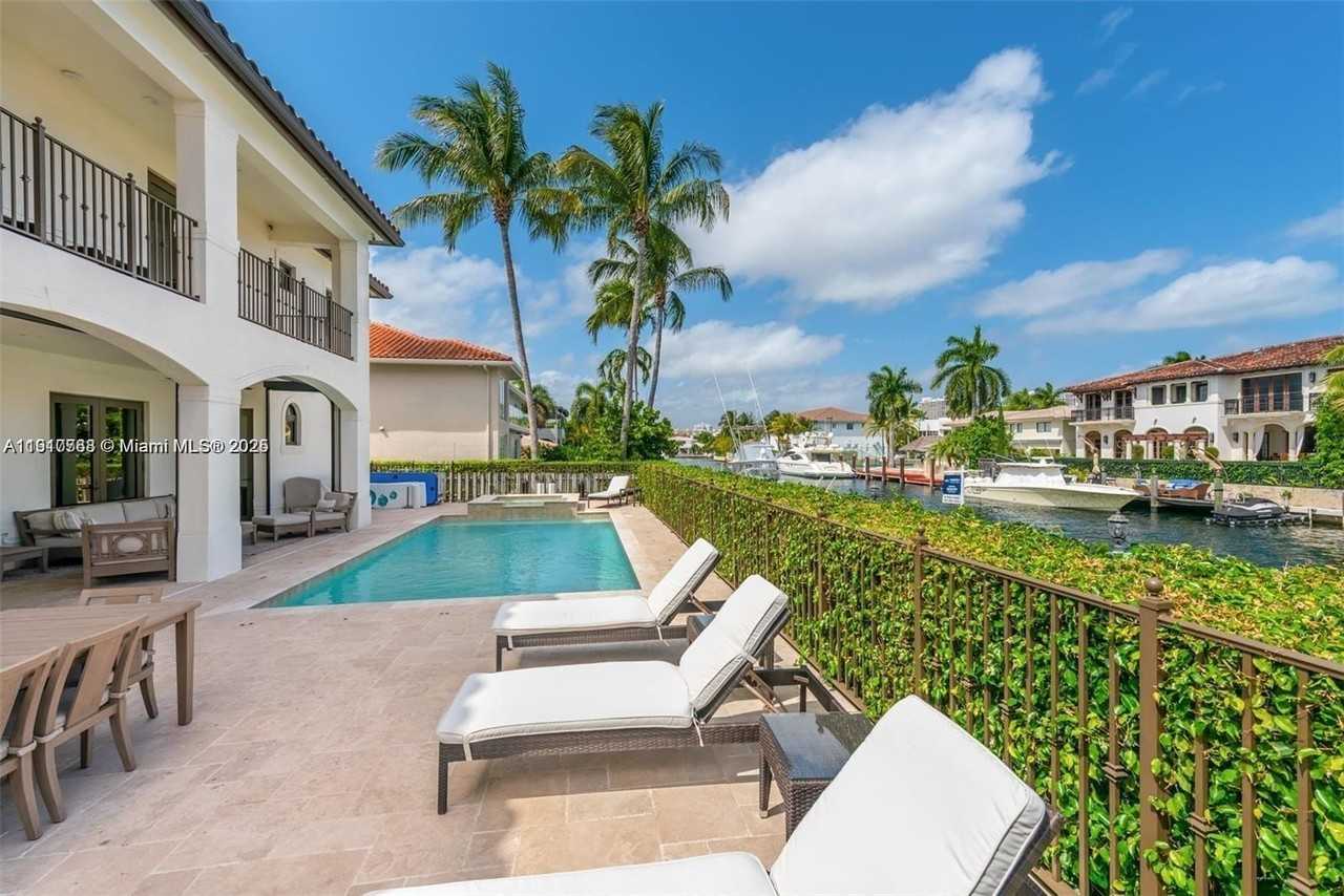 16433 Ne 31st Ave - Photo 5 of 8