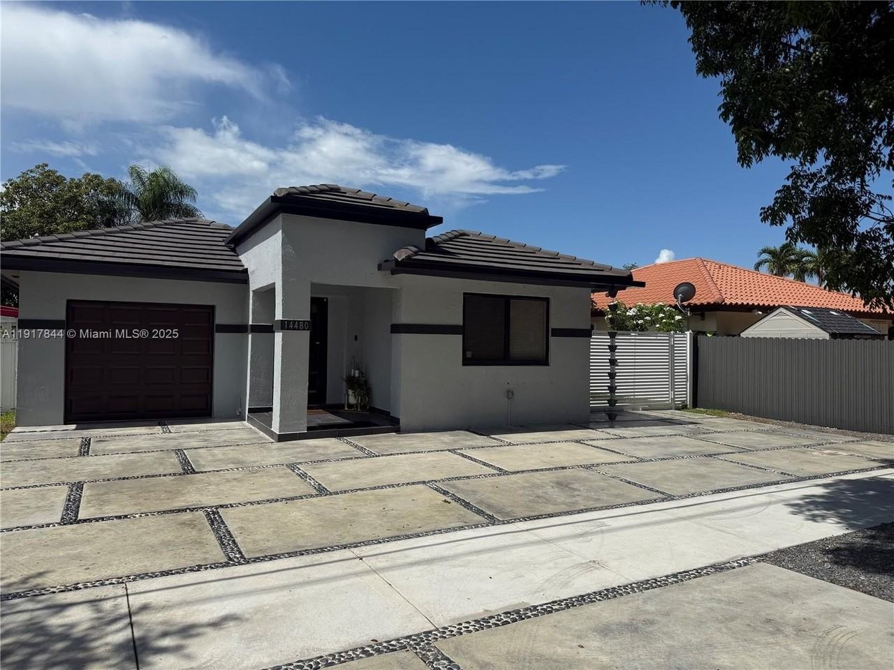 14480 Sw 112th St - Photo 2 of 21