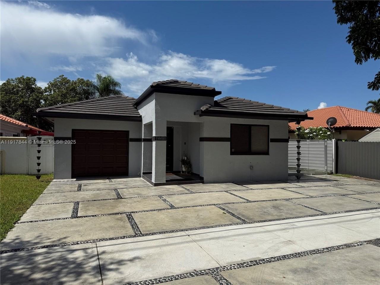 14480 Sw 112th St - Photo 3 of 21