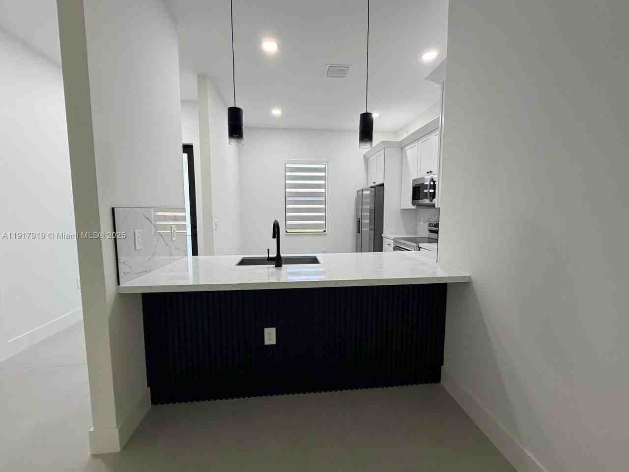 1144 Mobley Street - Photo 6 of 28