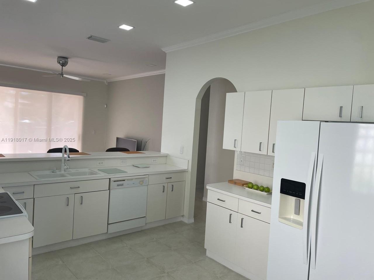 17048 Nw 19th St - Photo 6 of 18