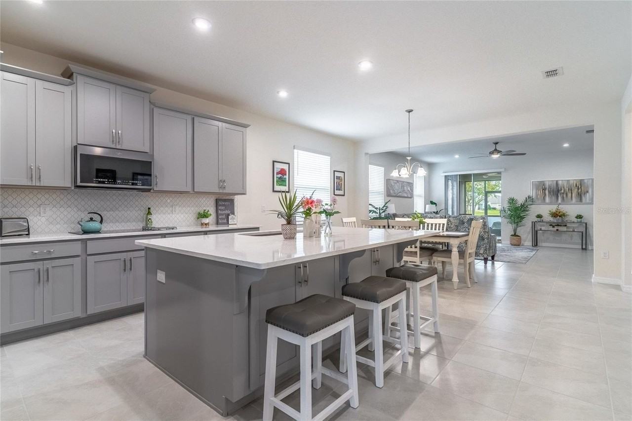 2721 Chantilly Ave - Photo 6 of 38