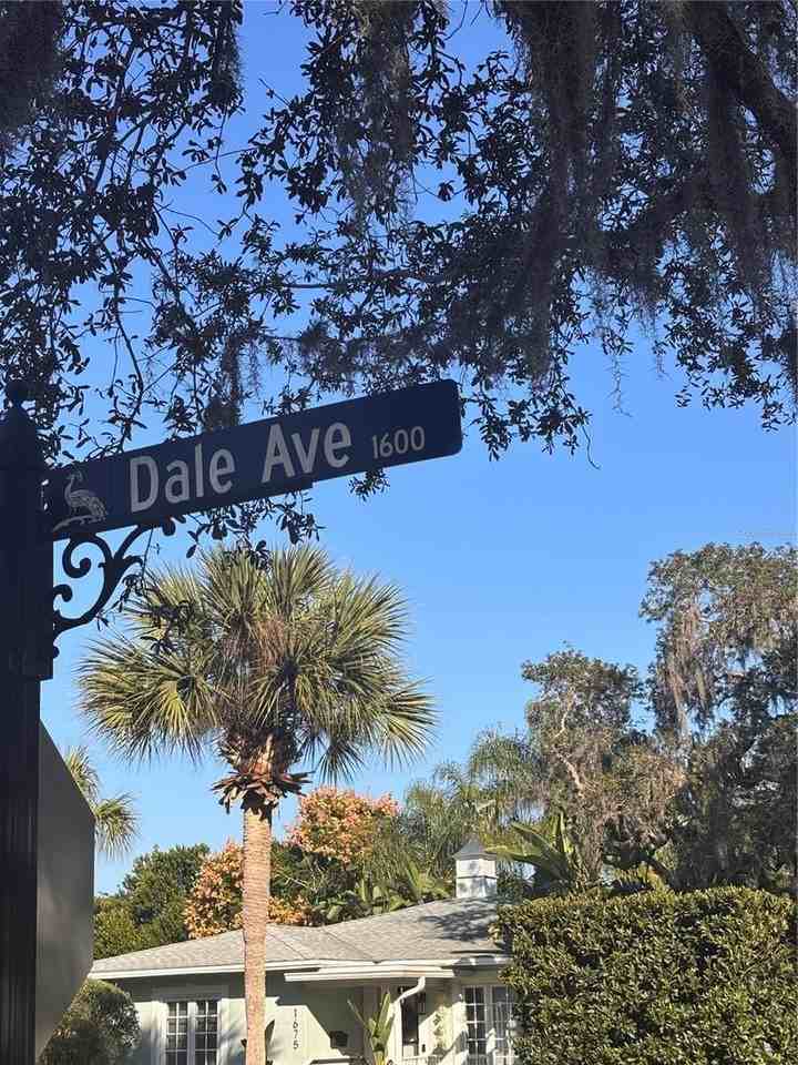 1690 Dale Ave - Photo 2 of 11