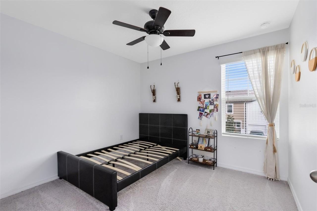 528 Madison Dr - Photo 5 of 31