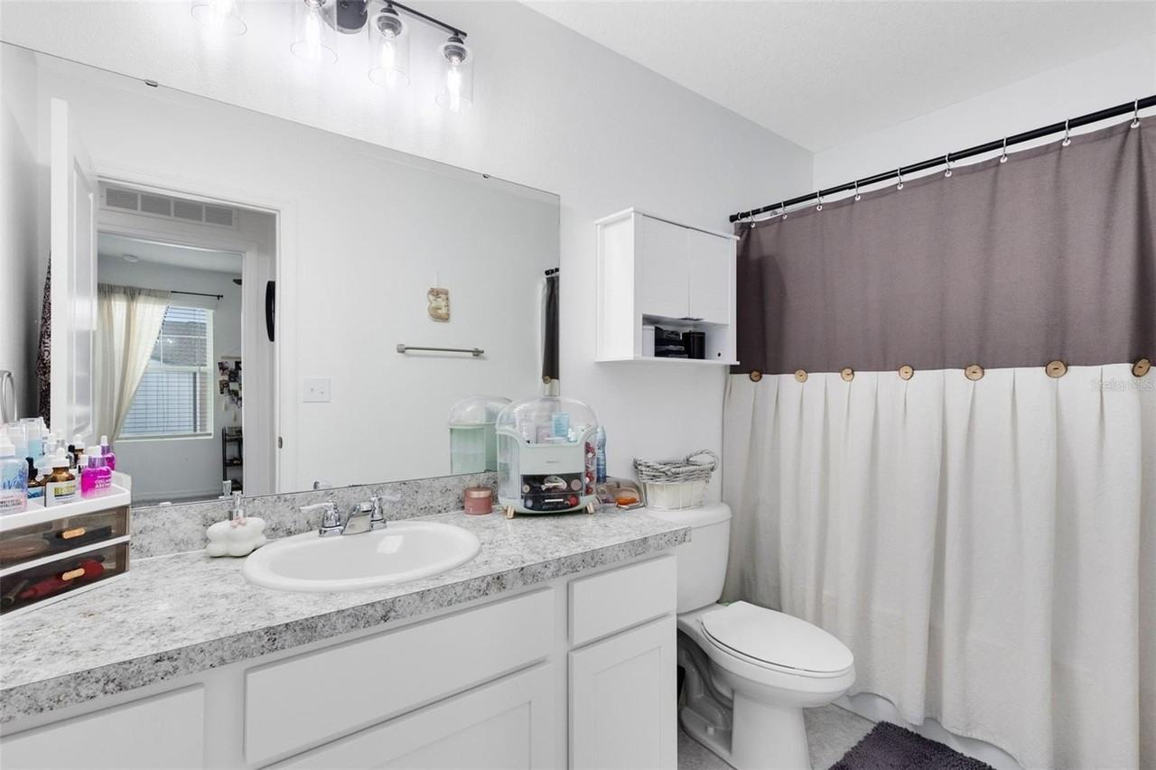 528 Madison Dr - Photo 6 of 31