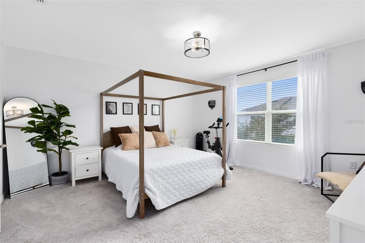 528 Madison Dr - Photo 7 of 31