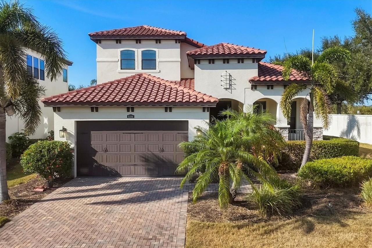 6104 Champions Row Street - Photo 3 of 50