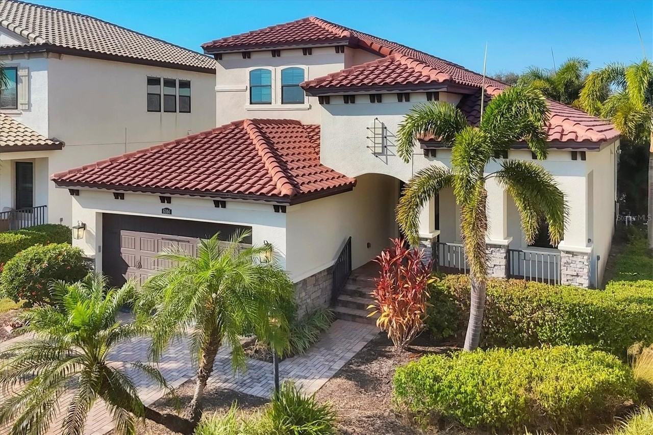 6104 Champions Row Street - Photo 5 of 50