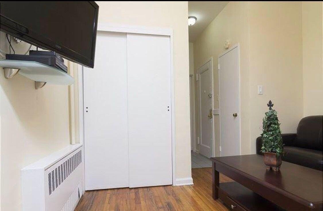 238 East 82nd Street #4A - Photo 2 of 4