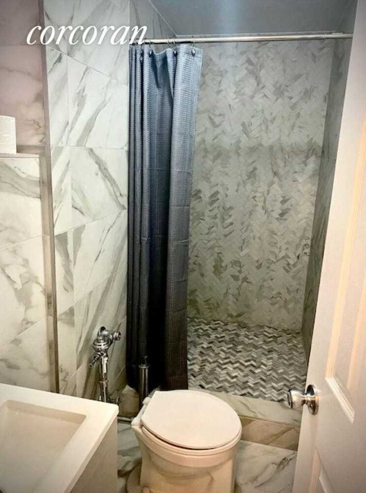 238 East 82nd Street #4A - Photo 4 of 4