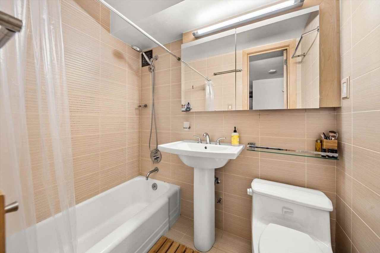 1270 5th Avenue #7M - Photo 4 of 14