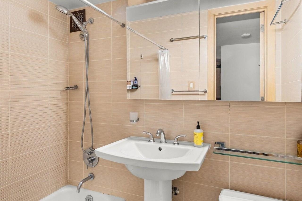 1270 5th Avenue #7M - Photo 5 of 14