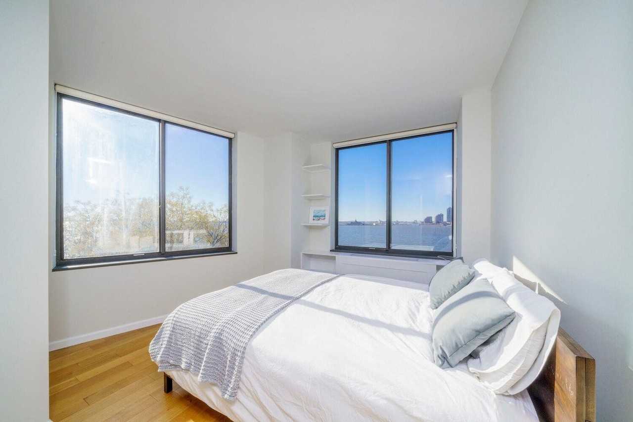 380 Rector Place #5M - Photo 4 of 9