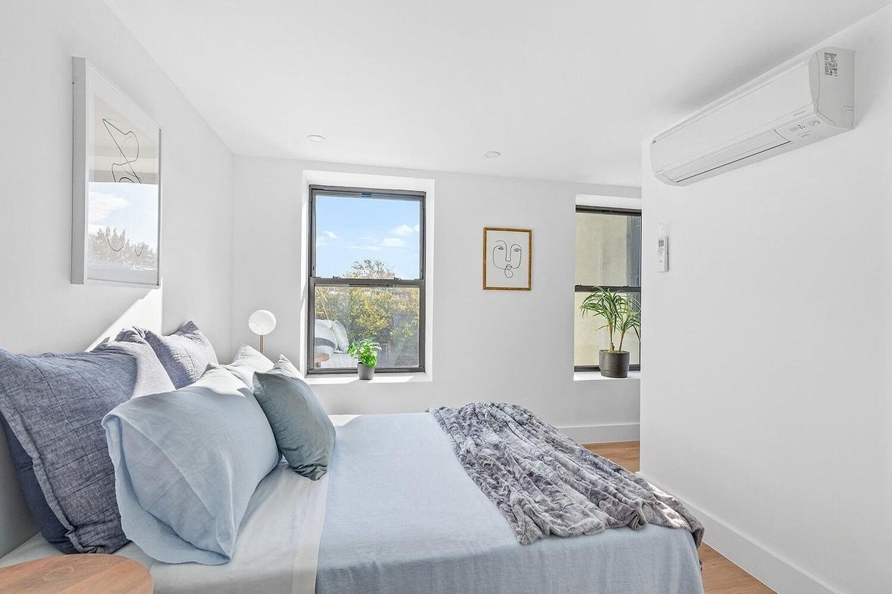 176 Atlantic Ave Apt 1a #1A - Photo 4 of 9