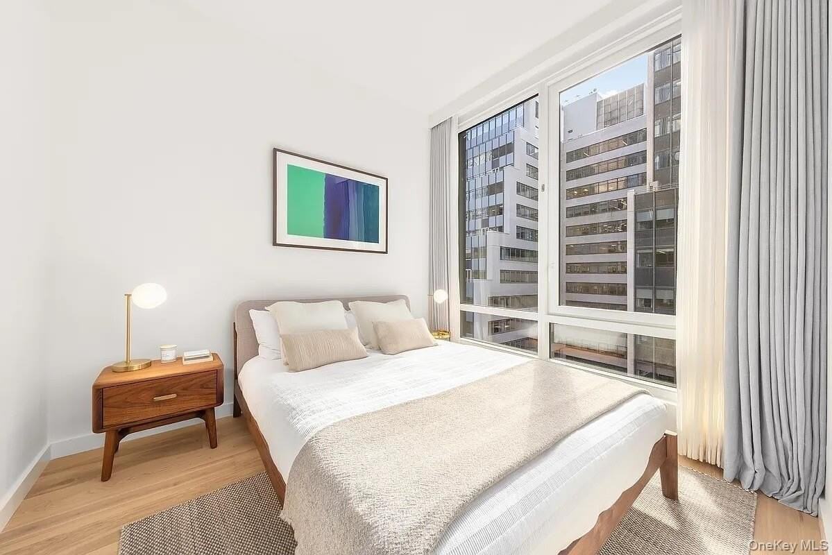 135 E 47th St Apt 9g #9G - Photo 3 of 14