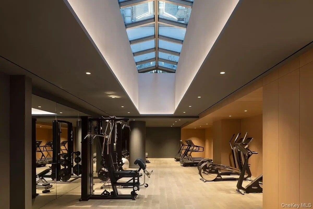 135 E 47th St Apt 9g #9G - Photo 5 of 14