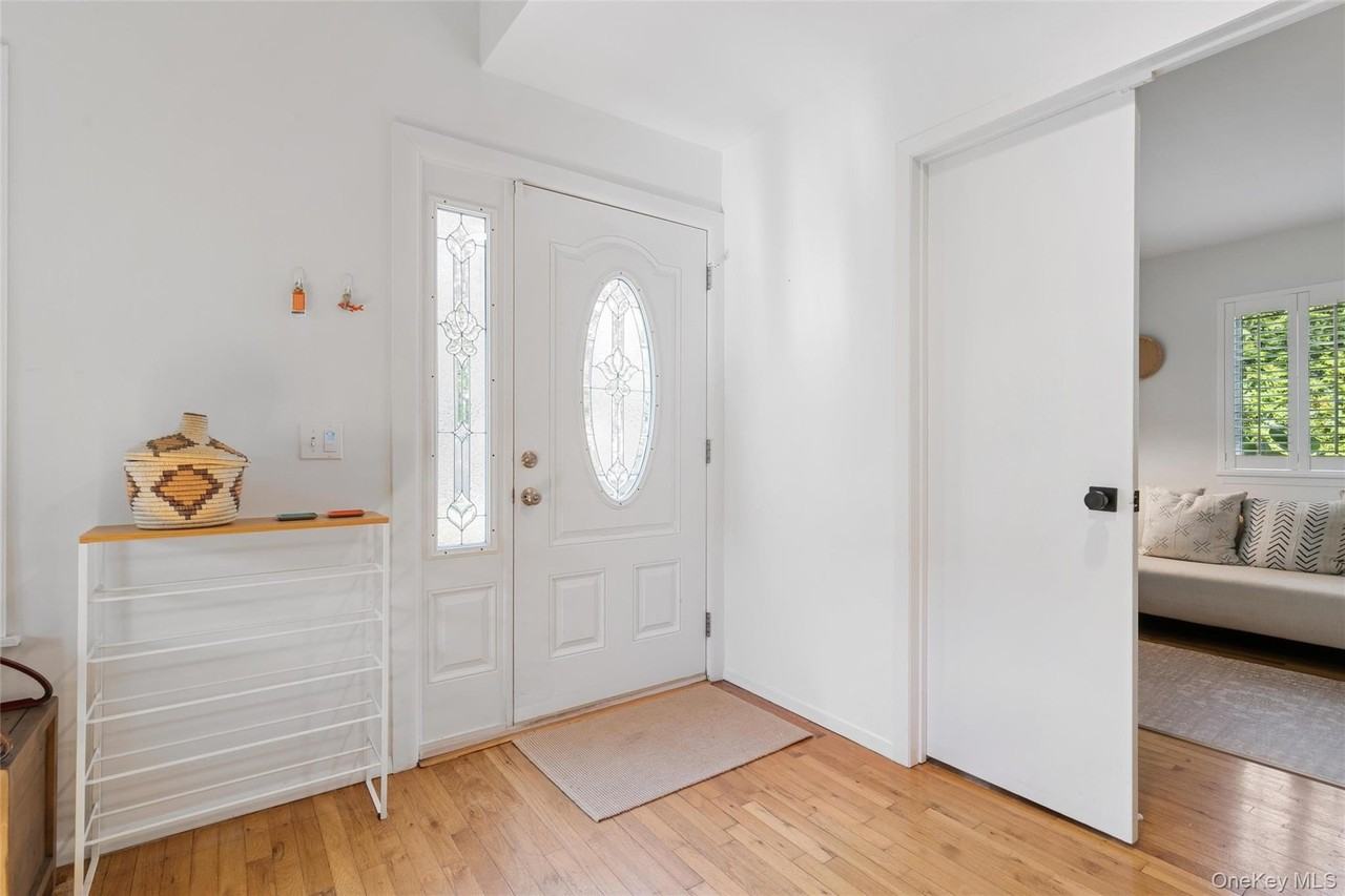 4 Morris Court - Photo 3 of 28