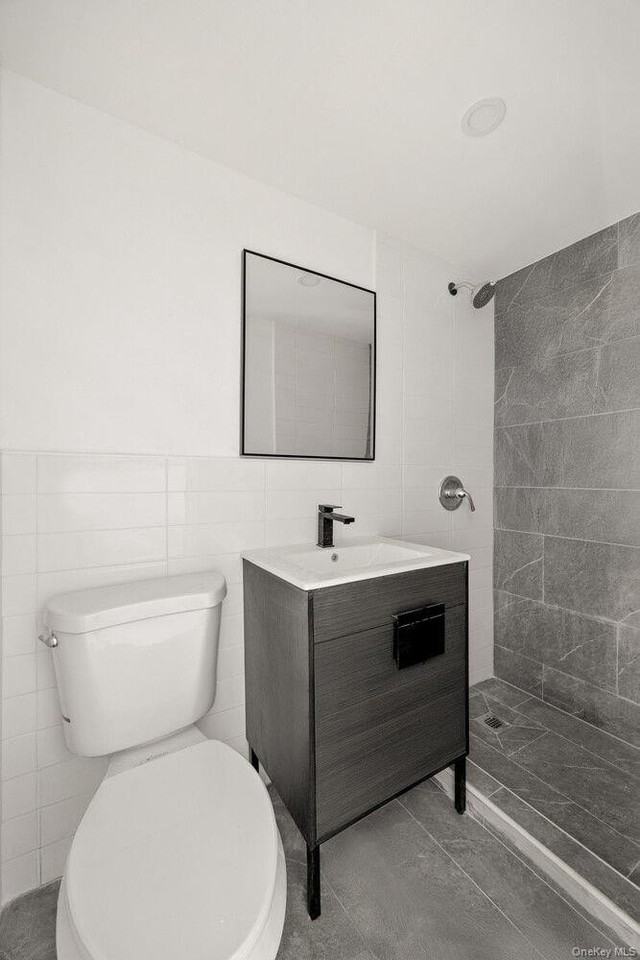 9 Kane Pl Unit 1 #1 - Photo 4 of 8