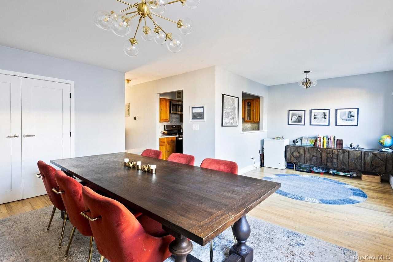 14 Bancroft Pl - Photo 2 of 12