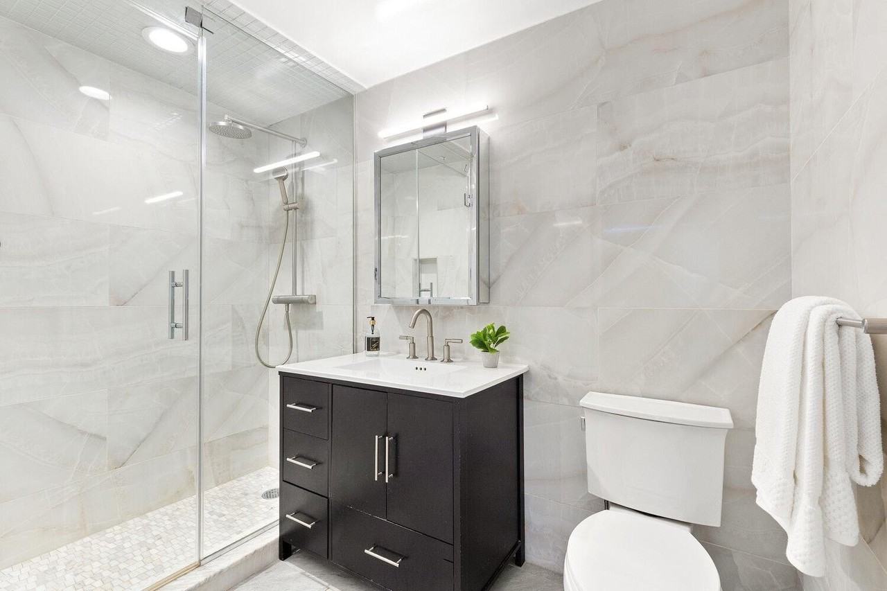 179 Ludlow St Apt 2 #2 - Photo 7 of 9