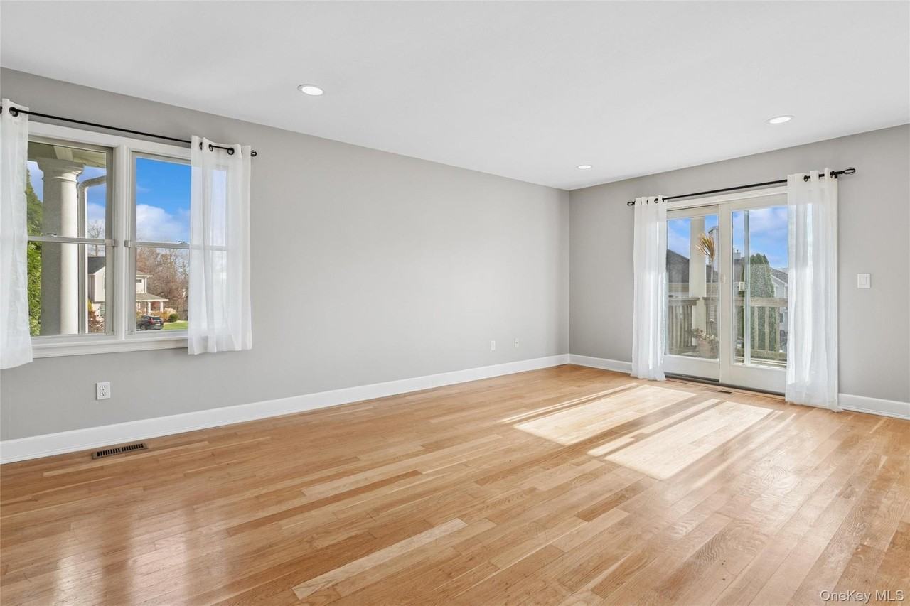 706 Willow Pond Road - Photo 7 of 20