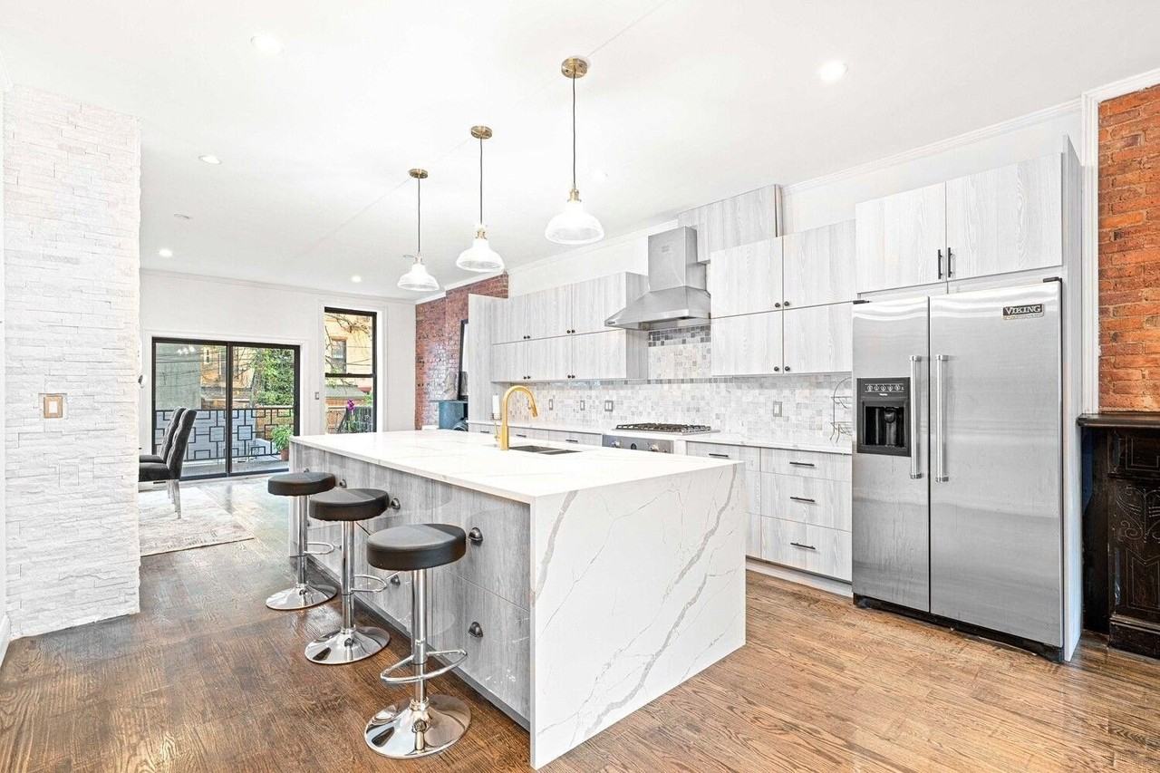 308 Clifton Pl - Photo 2 of 34