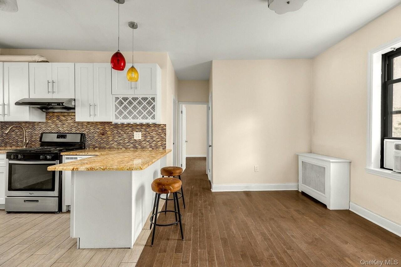 2116 35th St Apt 3g #3G