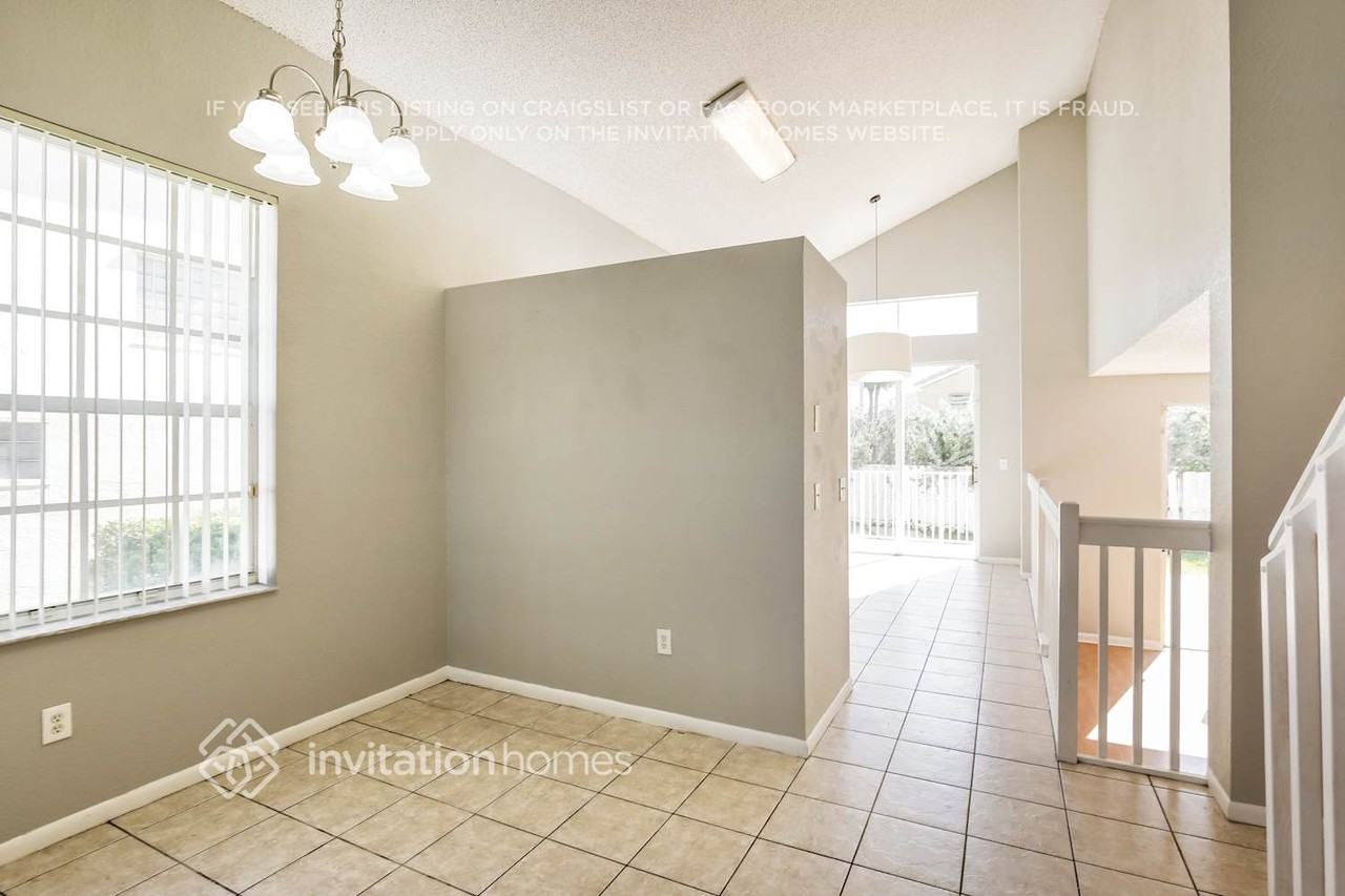 15860 Northwest 14th Road - Photo 6 of 18