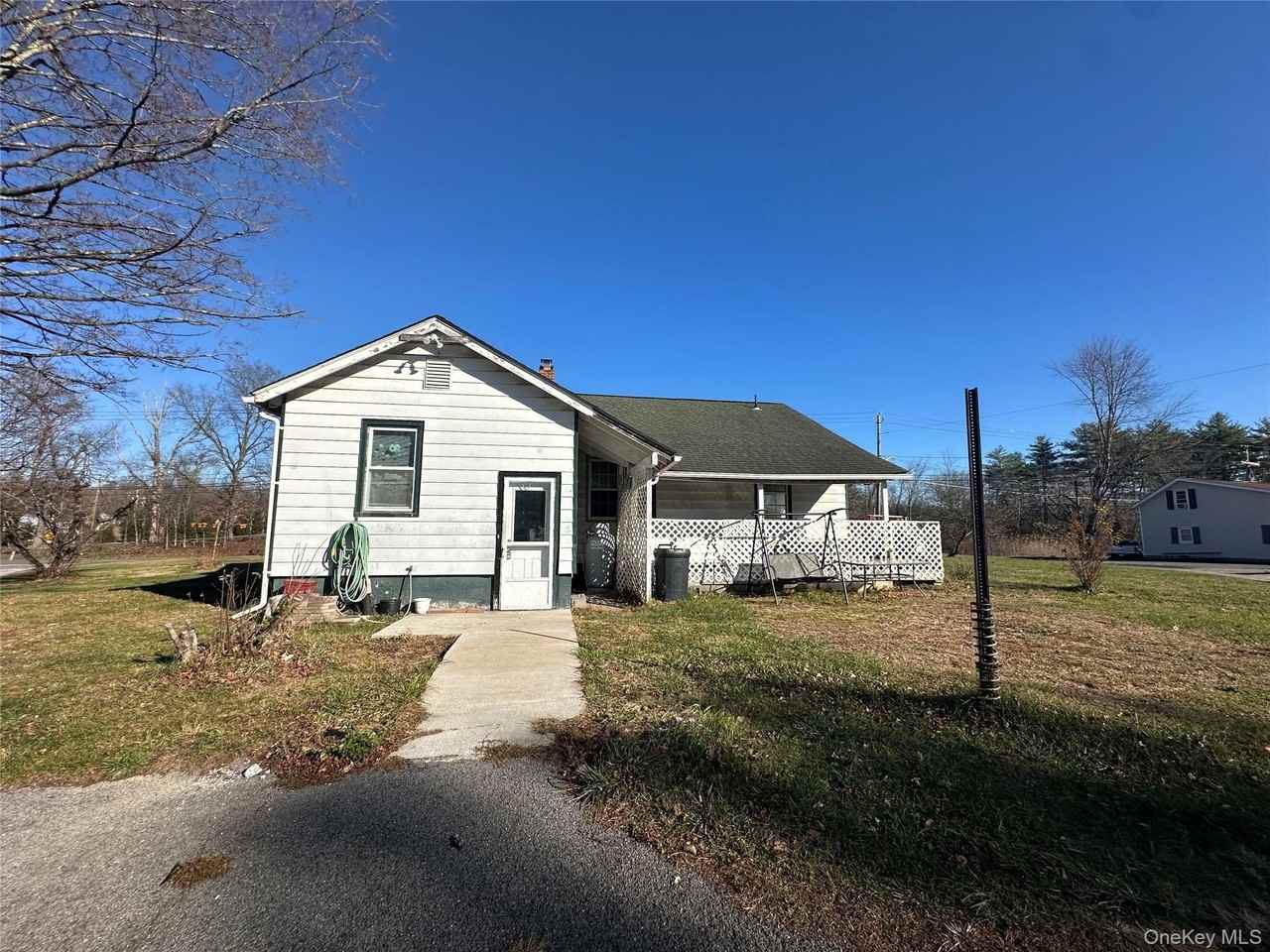 496 Bloomingburg Rd - Photo 4 of 47