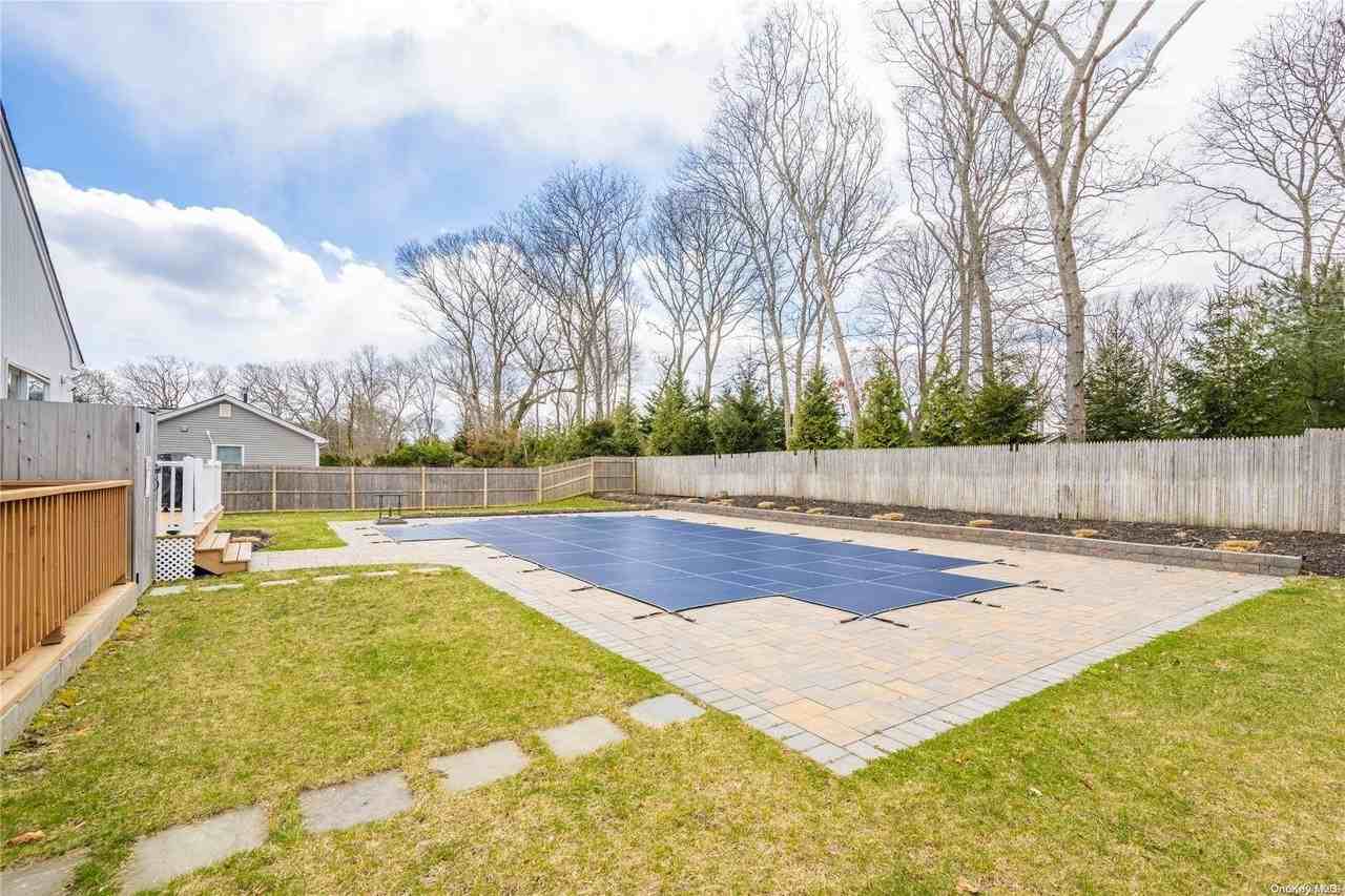 15 Pin Oak Lane - Photo 4 of 12