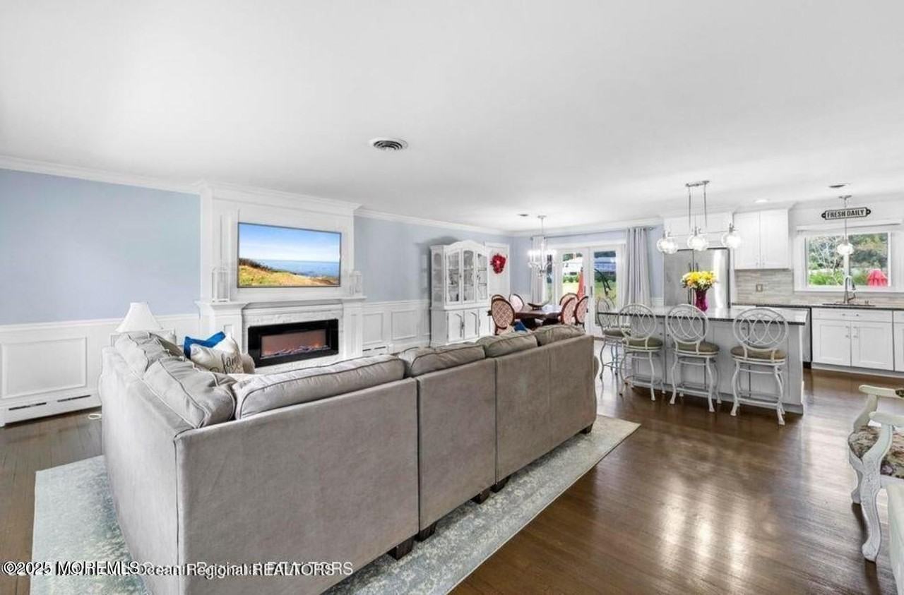 545 Cassville Rd - Photo 2 of 22