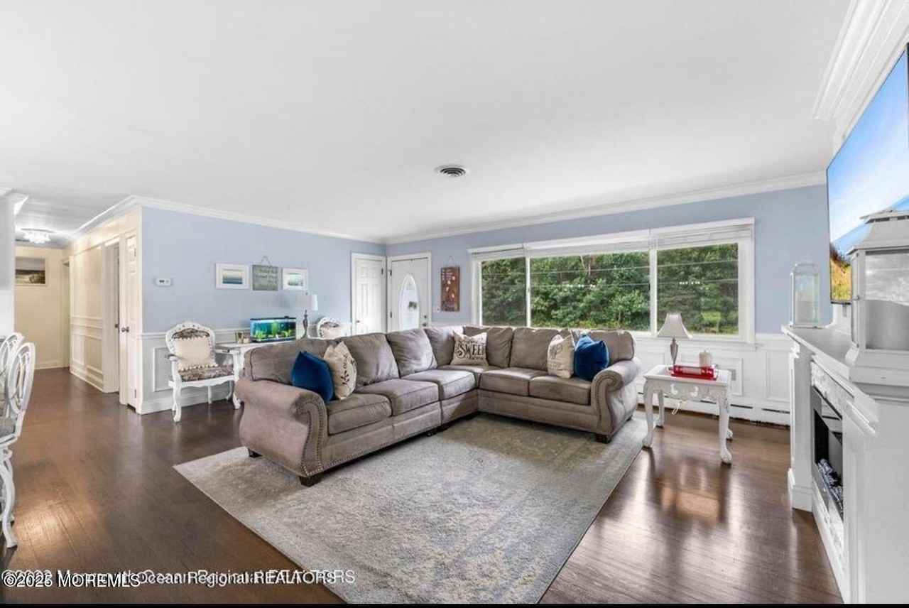 545 Cassville Rd - Photo 6 of 22