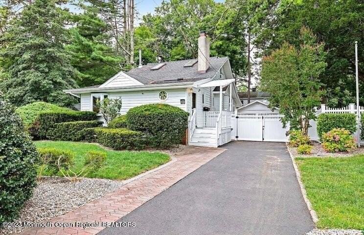 214 Cliftwood Rd - Photo 2 of 50