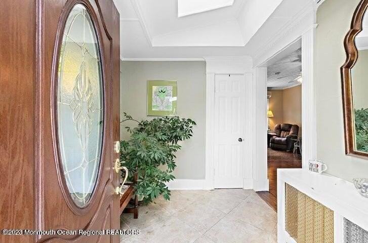 214 Cliftwood Rd - Photo 5 of 50