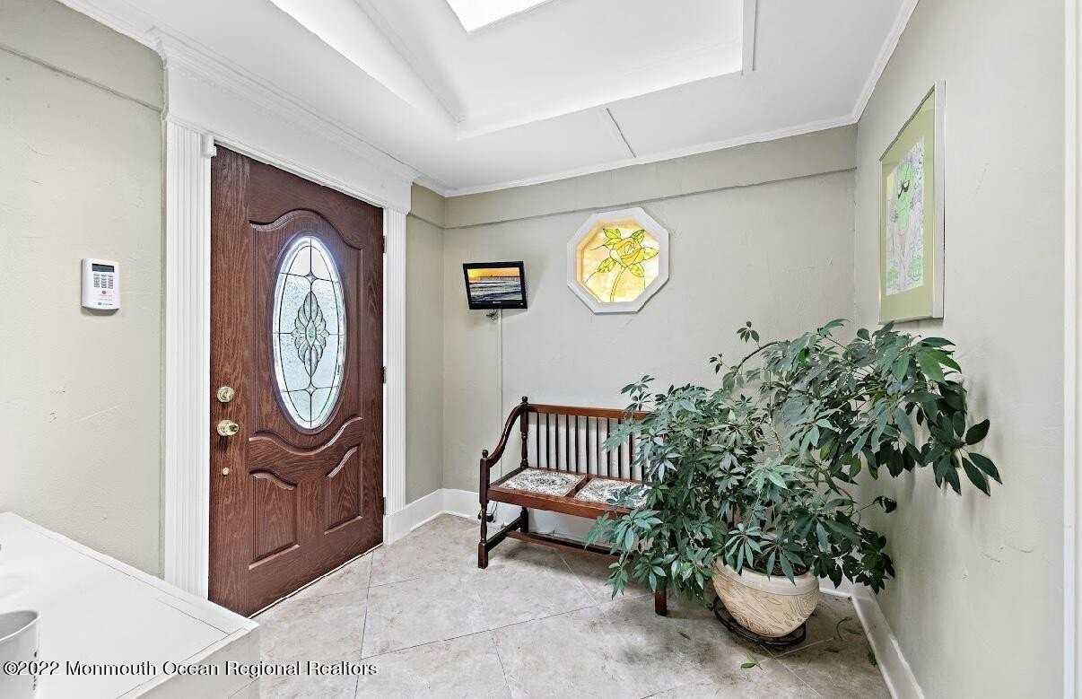 214 Cliftwood Rd - Photo 6 of 50